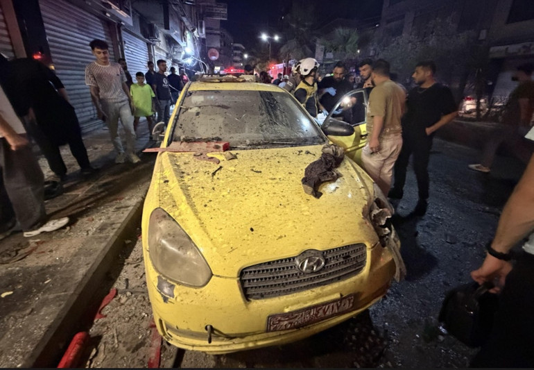 Son dakika : Suriye’nin başkenti Şam’da şiddetli patlama... Yolcu otobüsüne tuzaklanan bomba patladı Çok sayıda ölü ve yaralı var