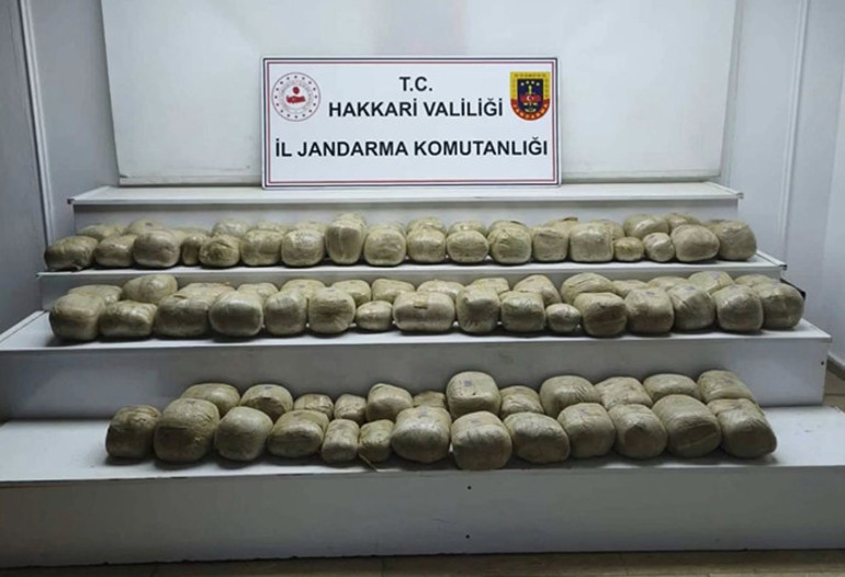İçişleri Bakanlığı duyurdu: Hakkaride 253 kilogram esrar ele geçirildi