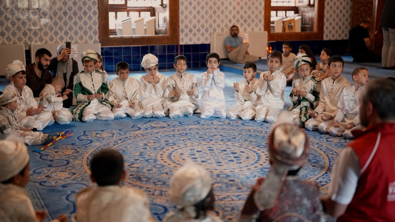 Sünnet şöleni ile vakıf geleneği yaşatıldı