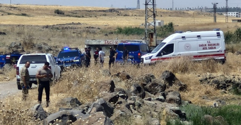 Diyarbakırda arazide kadın cesedi bulundu: Olayla ilgili 2 kişi gözaltında