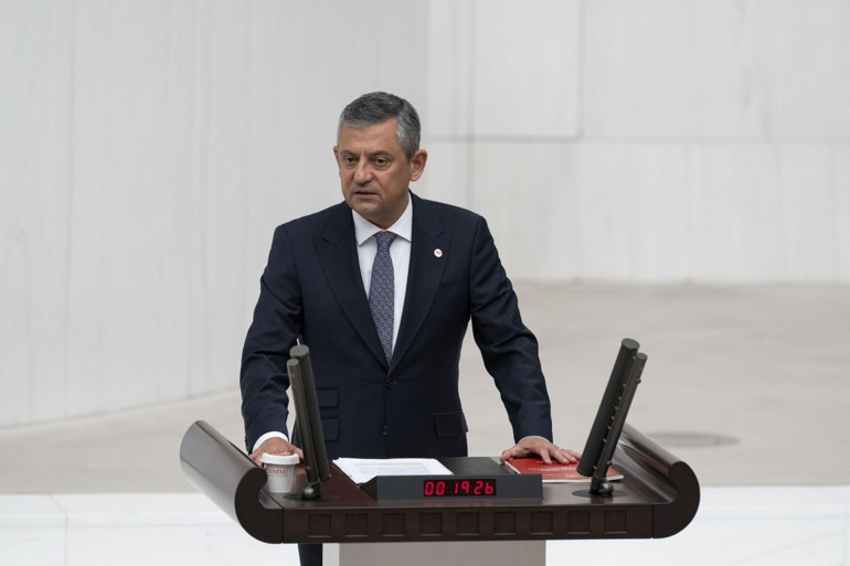 Son dakika haberi Mecliste tarihi oturum... Terörsüz Türkiye Yasası kabul edildi