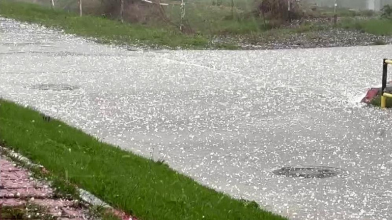 Meteoroloji saat verdi: Gök gürültülü yağış geliyor | Kuvvetli yağış ve rüzgar uyarısı: 2 ilde sarı alarm
