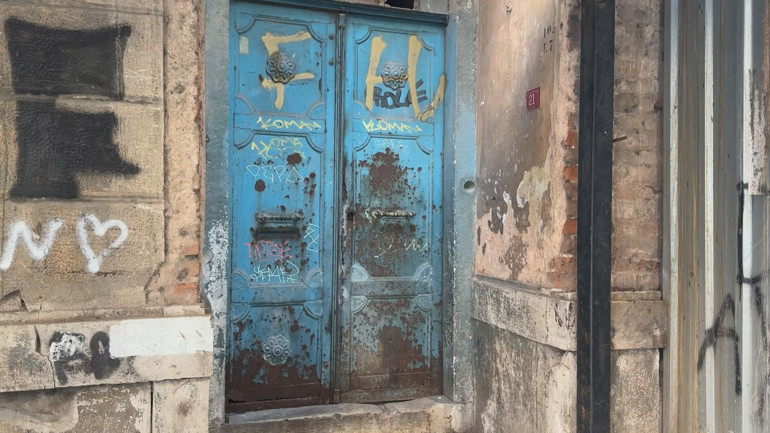 Beyoğlunda dehşet: Komşusunu öldürüp kötü koku geliyor diye polise ihbar etti