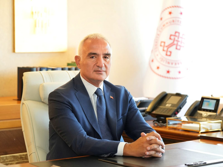 Dünyanın en iyi yeşil kütüphanesi Türkiye’den Bakan Ersoy: Rami kütüphanemiz ülkemize büyük bir gurur yaşattı