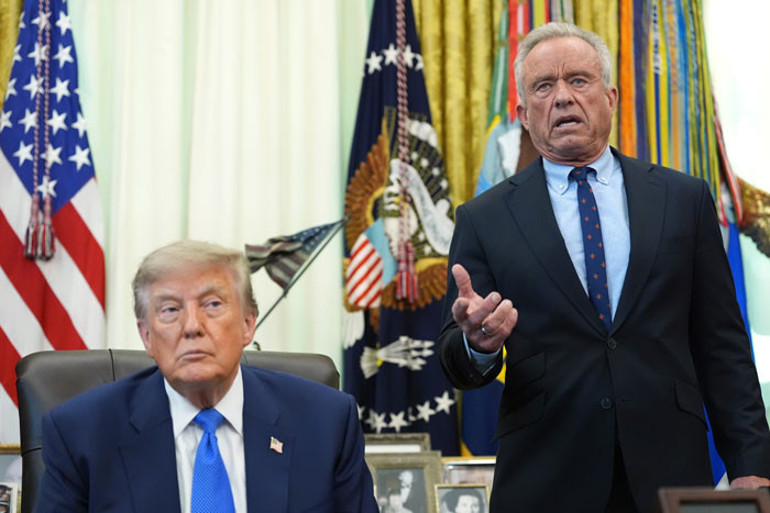 Beyaz Saray’dan olağan dışı kararname Bilim dünyası şokta... Trump şimdi de çocukluk çağı aşılarını hedef aldı