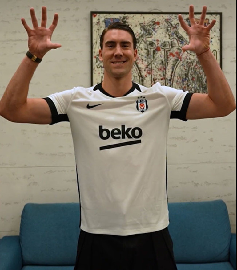 dusan vlahovic