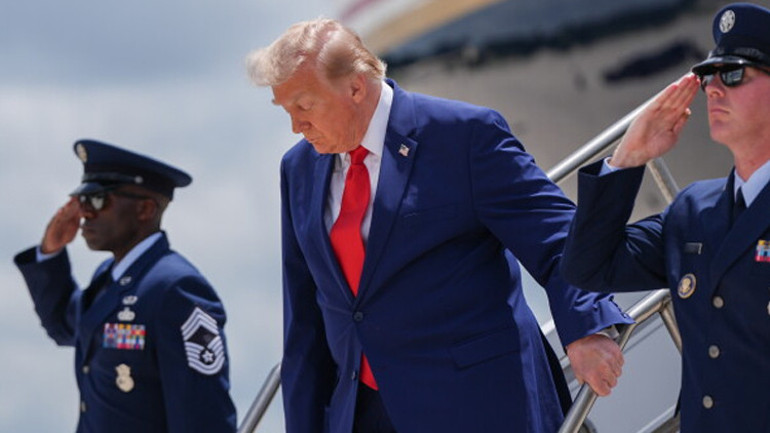Trumpın nefes kesen kaçış operasyonu: Detaylar ortaya çıktı ABD Başkanı yemek kamyonuyla uçak değiştirmiş