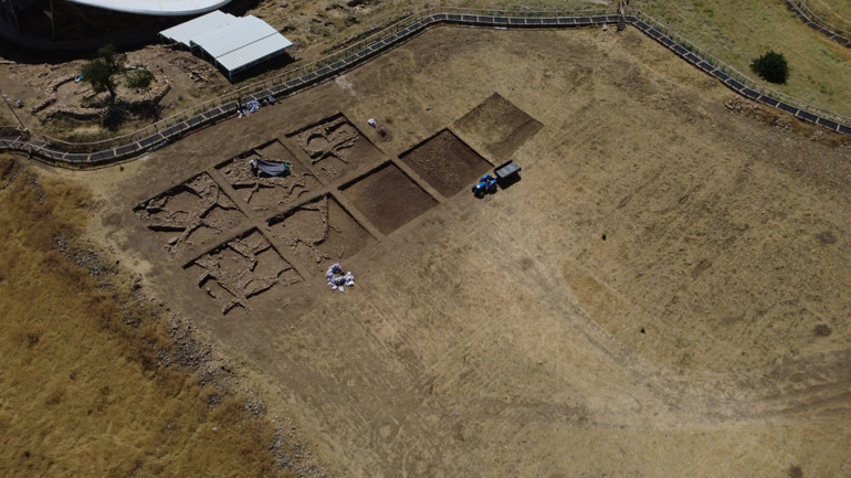 Göbeklitepe’nin kuzeyinde ilk kazı... 80’e 70 metrelik yeni alanda tarihin izleri aranıyor