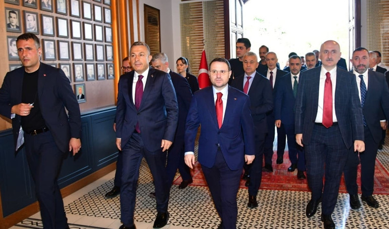 Bakan Gürlek: Adaletin önünde zaman aşınır, hakikat aşınmaz