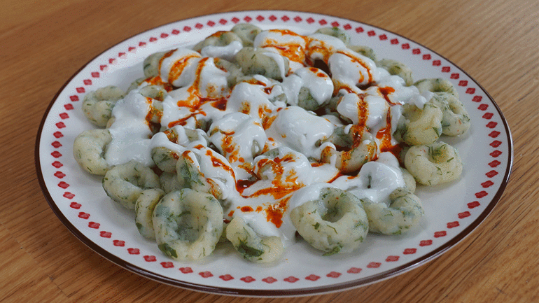 Falafel nasıl yapılır Yanına ne gider