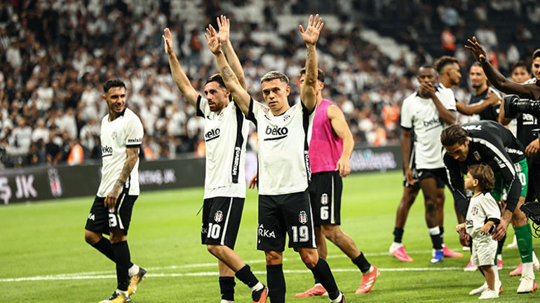 Beşiktaş (2) 1-0 (0) Hradec Kralove (UEFA Avrupa Ligi 3. ön eleme turu)