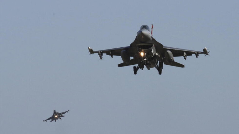 Letonyada İHA alarmı: NATO uçakları havalandı Müdahaleye Türk F-16ları da katıldı