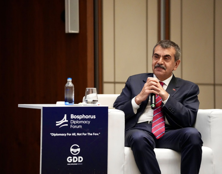 AK Parti 25. yılını kutluyor Bakanlar ve siyasilerden mesajlar