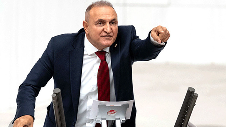 İYİ Parti Milletvekili Ömer Karakaş partisinden istifa etti