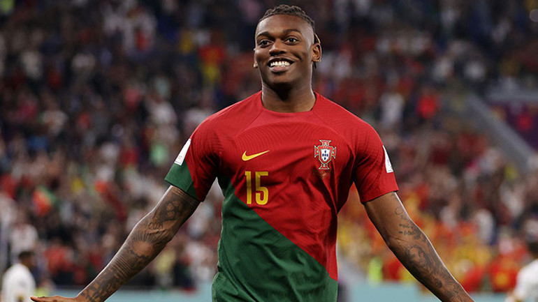 Galatasaraydan Leao için yeni hamle Kritik zirve sonrası karar çıkacak