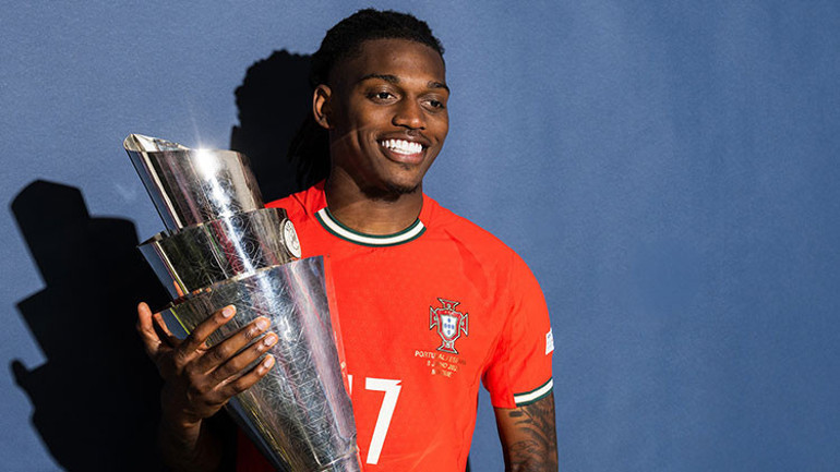 Galatasaraydan Leao için yeni hamle Kritik zirve sonrası karar çıkacak