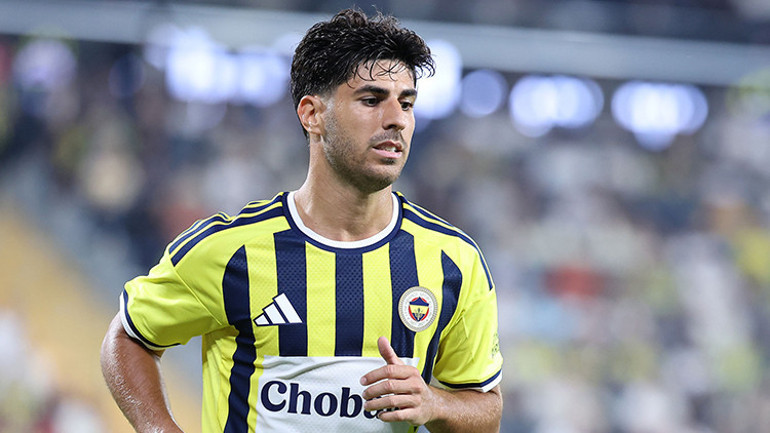  Sanki İsmail Kartal’ın bir Asensio saati var, alarm çalıyor ve Asensio kenara geliyor