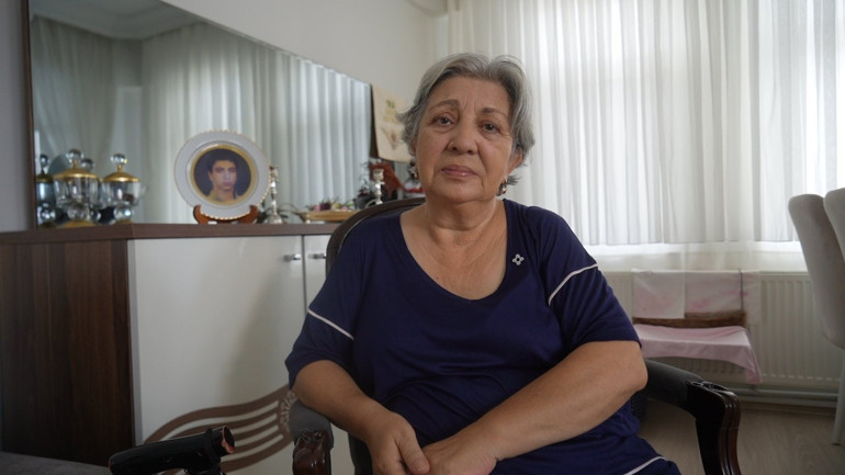  Acılı anne 18 mezar açtırarak oğlunun cenazesine ulaştı