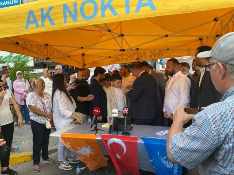 İzmirde CHP ve diğer partilerden AK Partiye toplu katılım