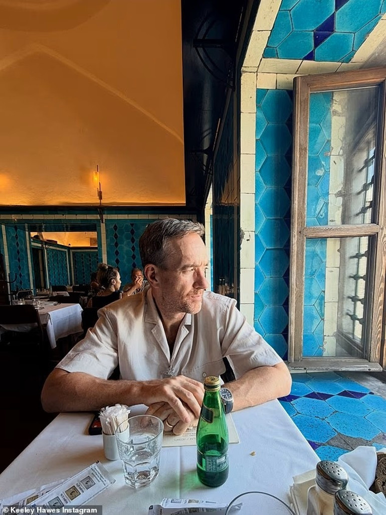 Dünyaca ünlü oyuncu çift tatil için İstanbul’u seçti: Boğaz turunda aşk pozları