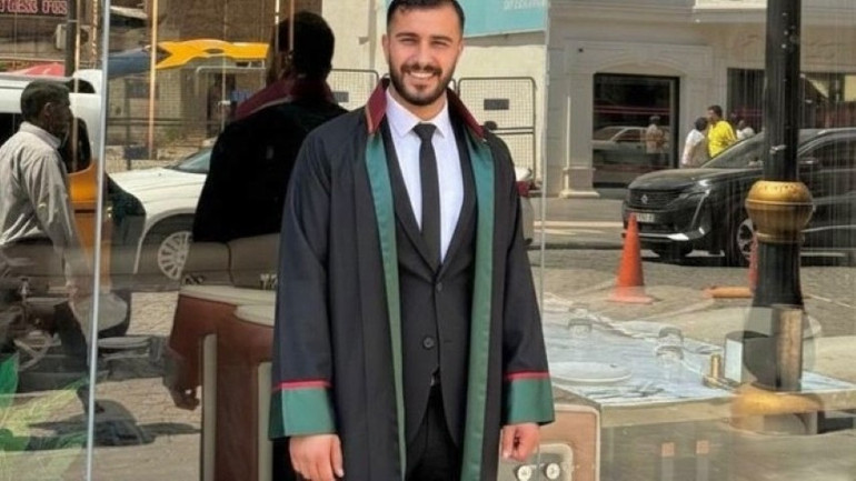 Mardinde öldürülen üniversiteli Fıratın annesi: Şüpheliler olaydan sonra kadın kıyafetiyle kaçtı