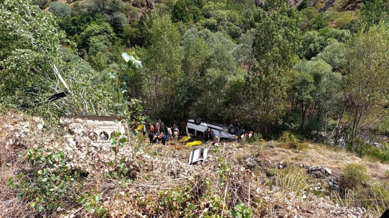 4 ölü, 10 yaralı var
