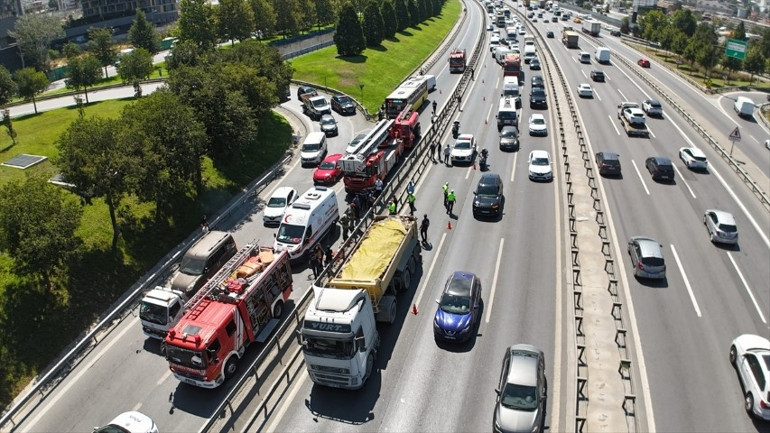 Motosiklet sürücüsü hayatını kaybetti