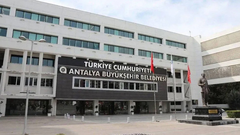Antalyada belediye şirketinde 399 milyon liralık yolsuzluk İddianame kabul edildi
