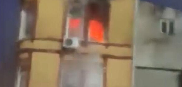 Beyoğlunda ressamın evini yakan havai fişek olayı kamerada 4 şüpheli serbest bırakıldı