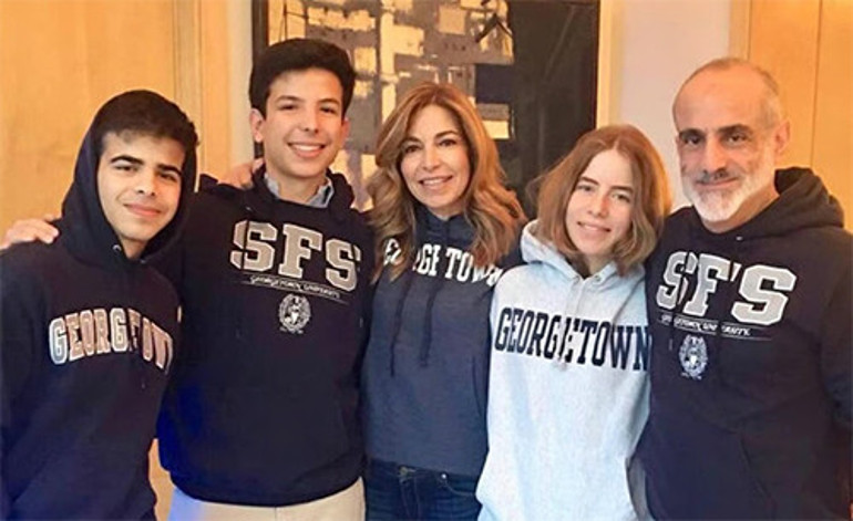 Tüp bebek değil aile geleneği... Dünyaya sürpriz oldu... Onlar gülüp geçti