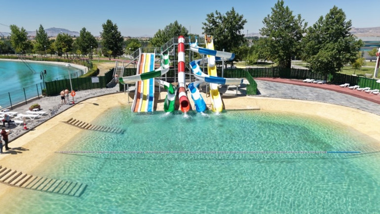 İç Anadolunun en büyük aqua parkı belediye tarafından açılıyor
