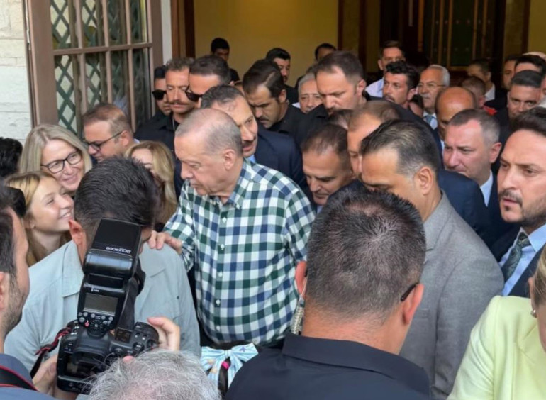 Kapımız açık, eğer gelmek istiyorsan