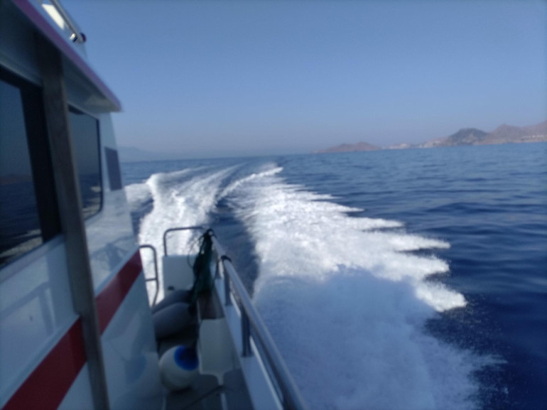 Lerosta rahatsızlanan 14 yaşındaki Türk genci deniz ambulansıyla Bodruma getirildi