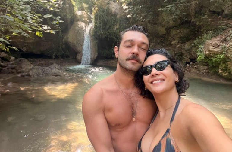 Eğlenceli ikili... Biricik tatile doydu