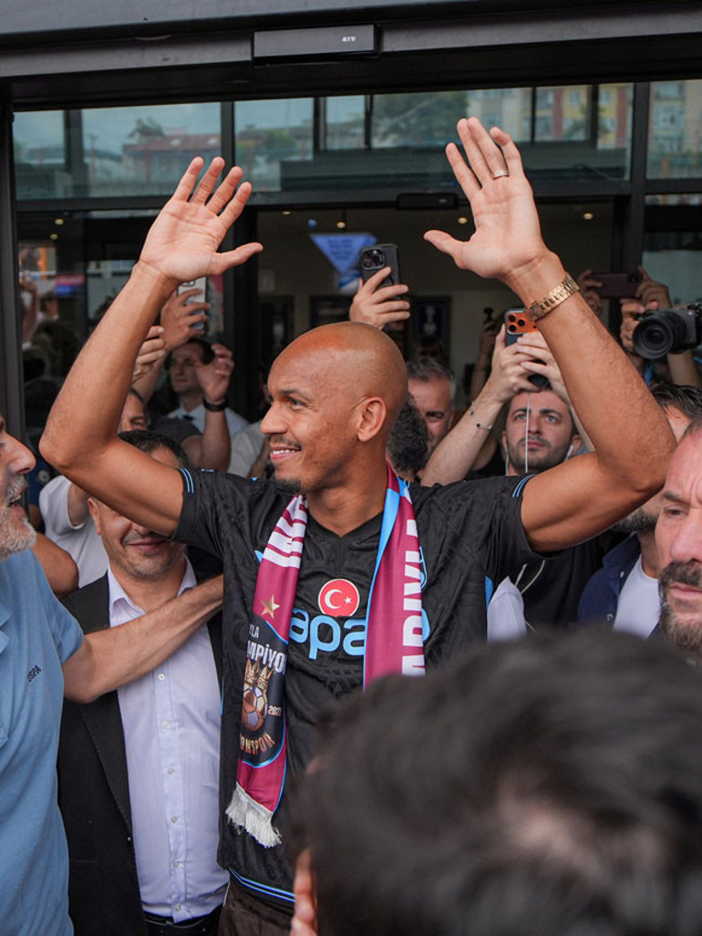 Trabzonspor’un yeni transferi Fabinho geldi ‘Ne kadar gücüm varsa yapacağım’