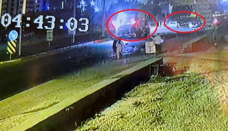  Yardım için koştuğu hurda araçtan oğlu çıktı