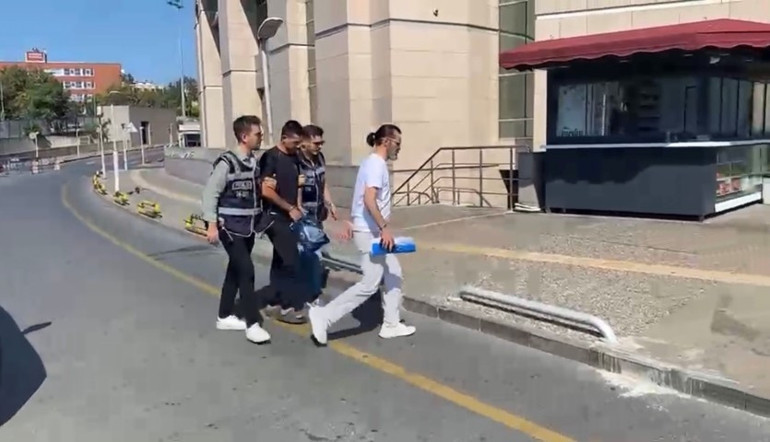 Uyandığımda çanta yoktu