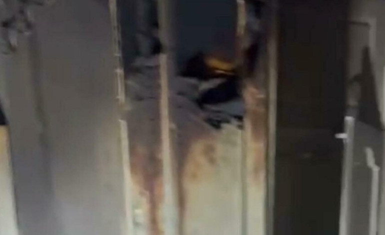 Eşini mutfağa kilitleyip evi yakmış