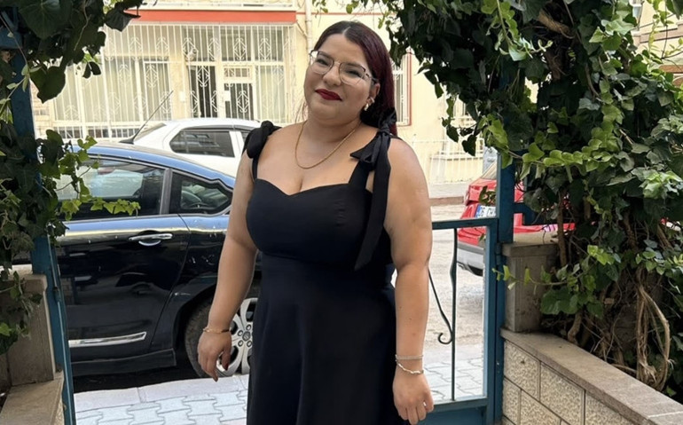 Ankarada tüp mide ameliyatı olan hemşire Burcu, 9 ayda 42 kilo verdi