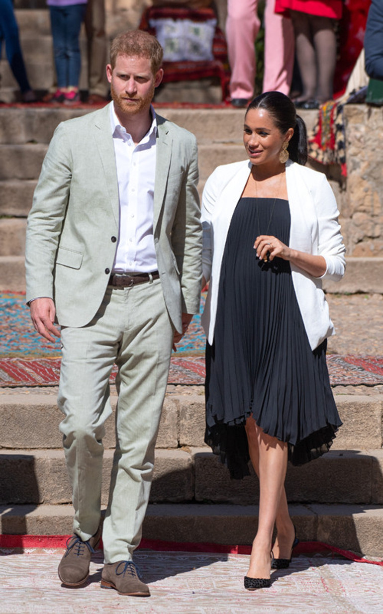 6 yıl sonra başladıkları yerdeler…Harry ve Meghan çoluk çocuk memlekete geri döndü