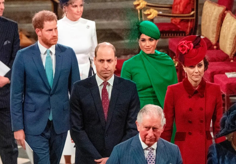 6 yıl sonra başladıkları yerdeler…Harry ve Meghan çoluk çocuk memlekete geri döndü