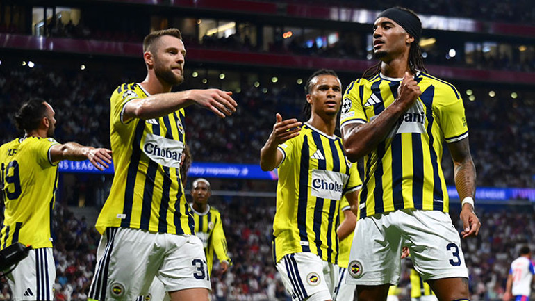 Fenerbahçe, Galatasarayı solladı