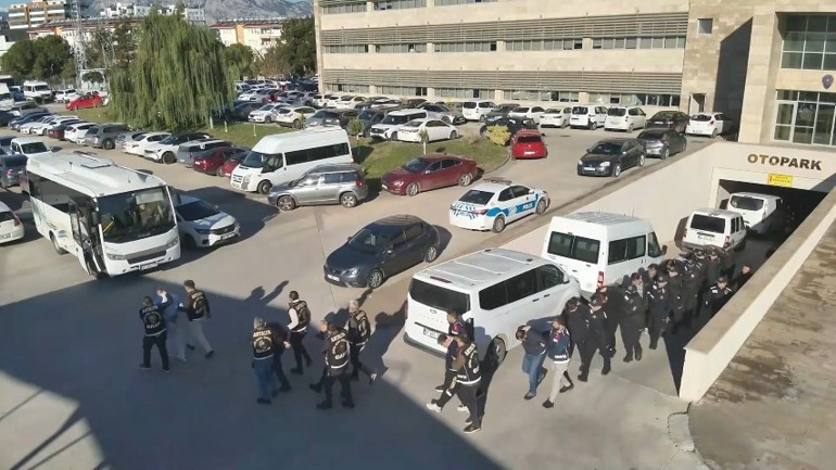 Antalyada sahte polislere 4 milyon dolarlık kripto para kaptıran mağdur: Ölüm ve işkenceyle tehdit edilince gönderdim