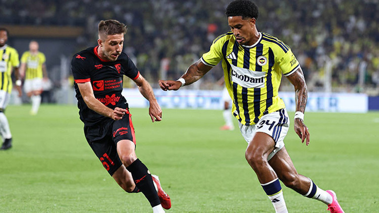 Romadan Oosterwolde teklifi Gözler Aziz Yıldırımda