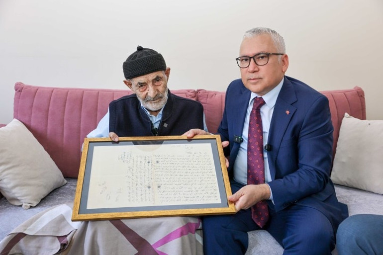 Sivasta 113 yıllık savaş mektubu, gazinin 103 yaşındaki oğluna ulaştı