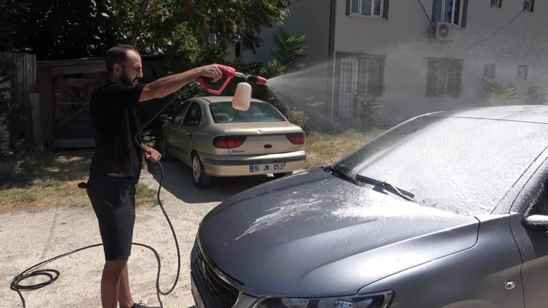 Para talep etmiyor Genelde kirli olmasına özen gösteriyoruz