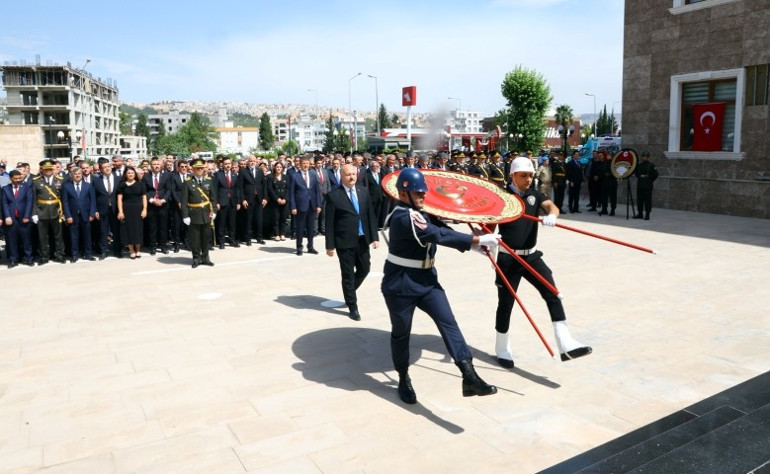  Büyük Zaferin 104üncü yılı törenlerle kutlandı