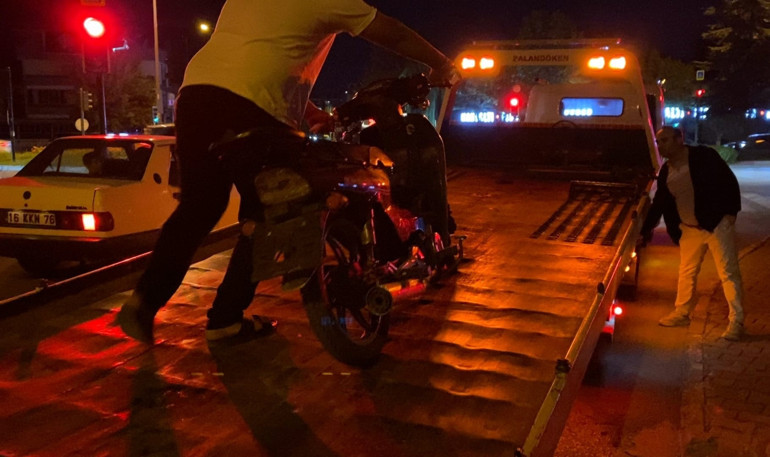  Cezayı duyunca motosikletini bırakıp yaya olarak uzaklaştı