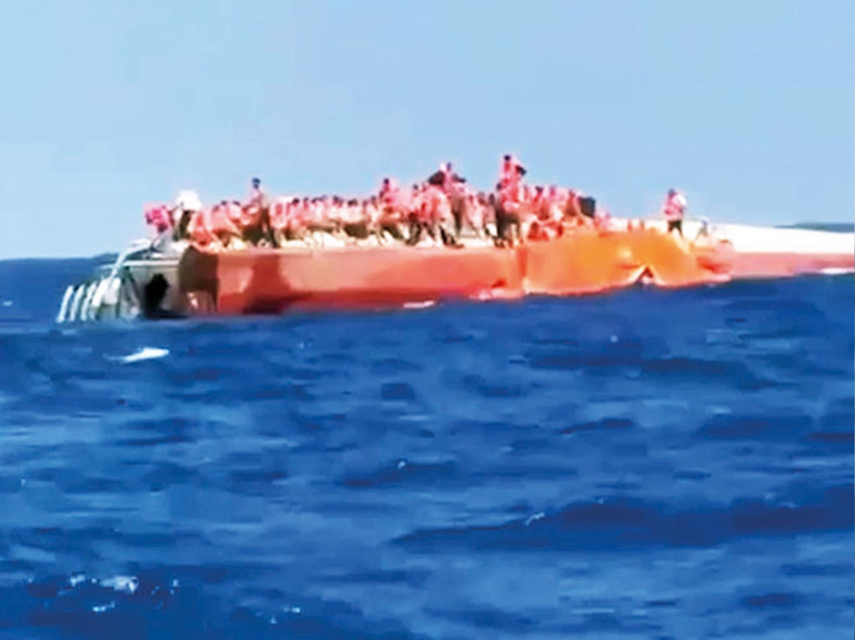 8 ölü, 18 kayıp... Akdeniz’de fırtına sonrası facia