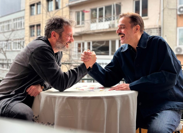 Kardeşler aynı filmde